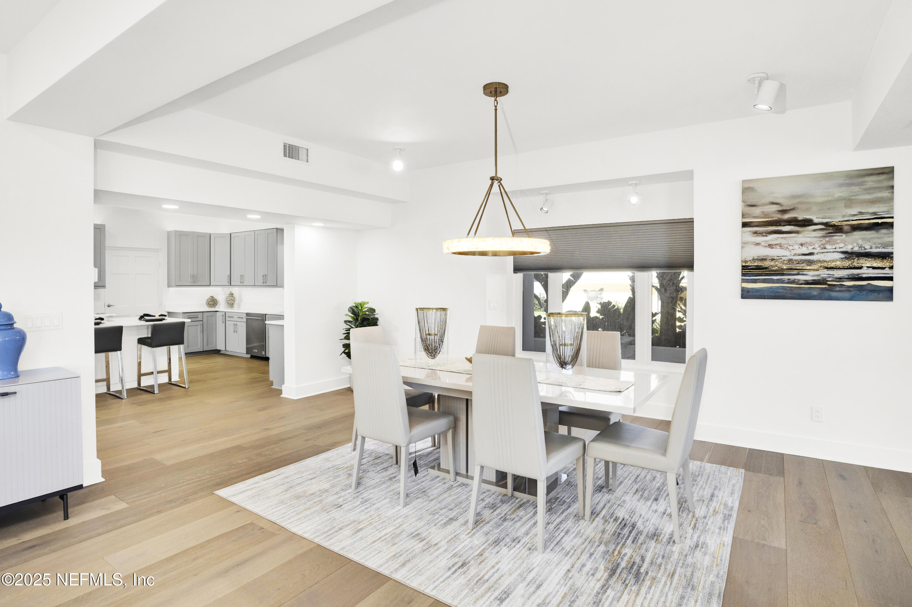 435 OCEAN SHORE Boulevard