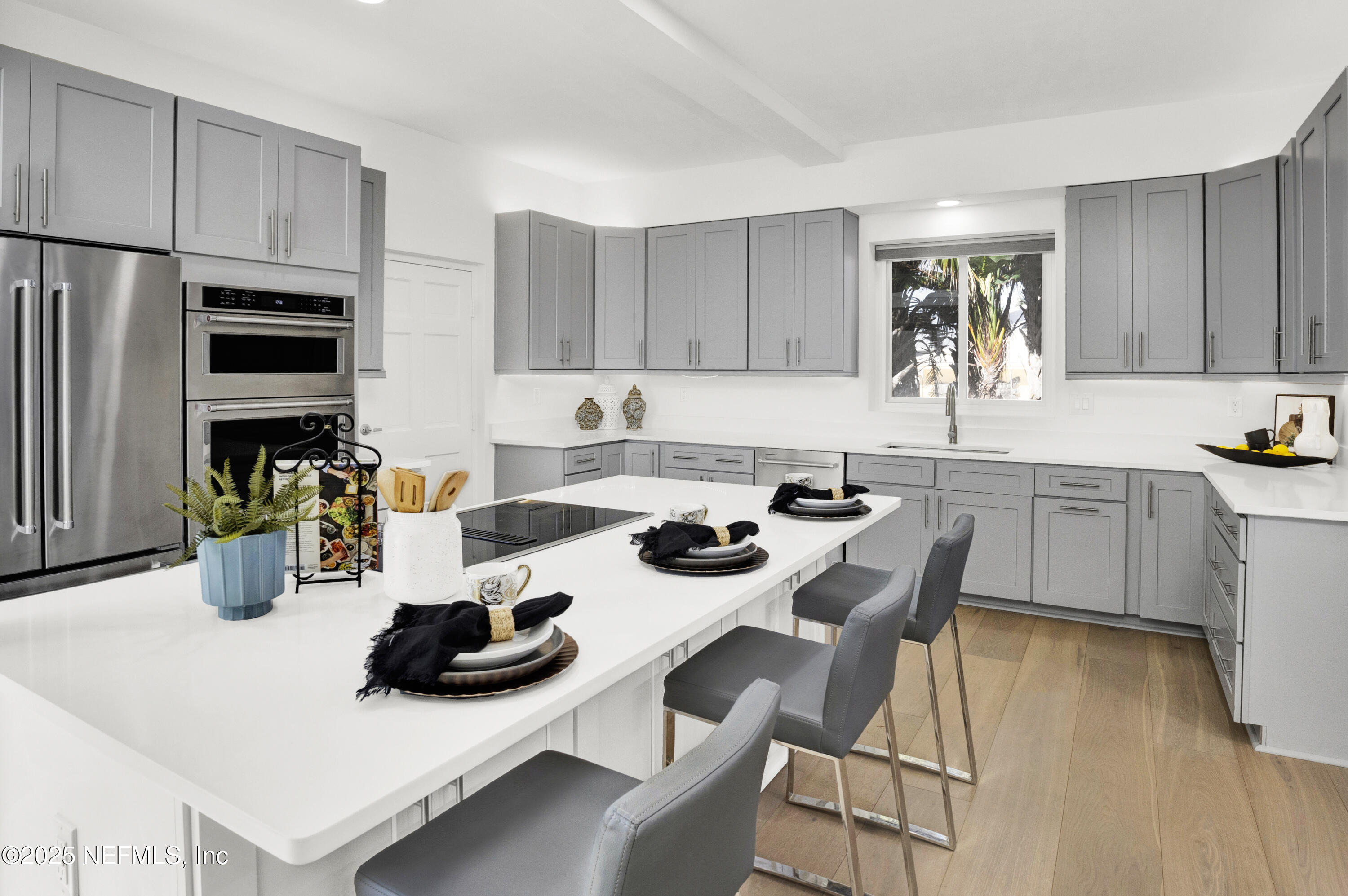 435 OCEAN SHORE Boulevard