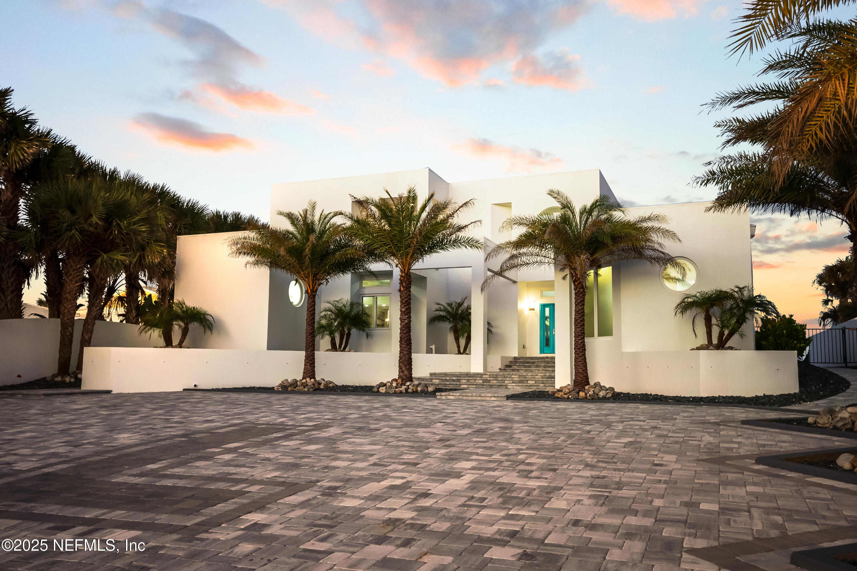 435 OCEAN SHORE Boulevard