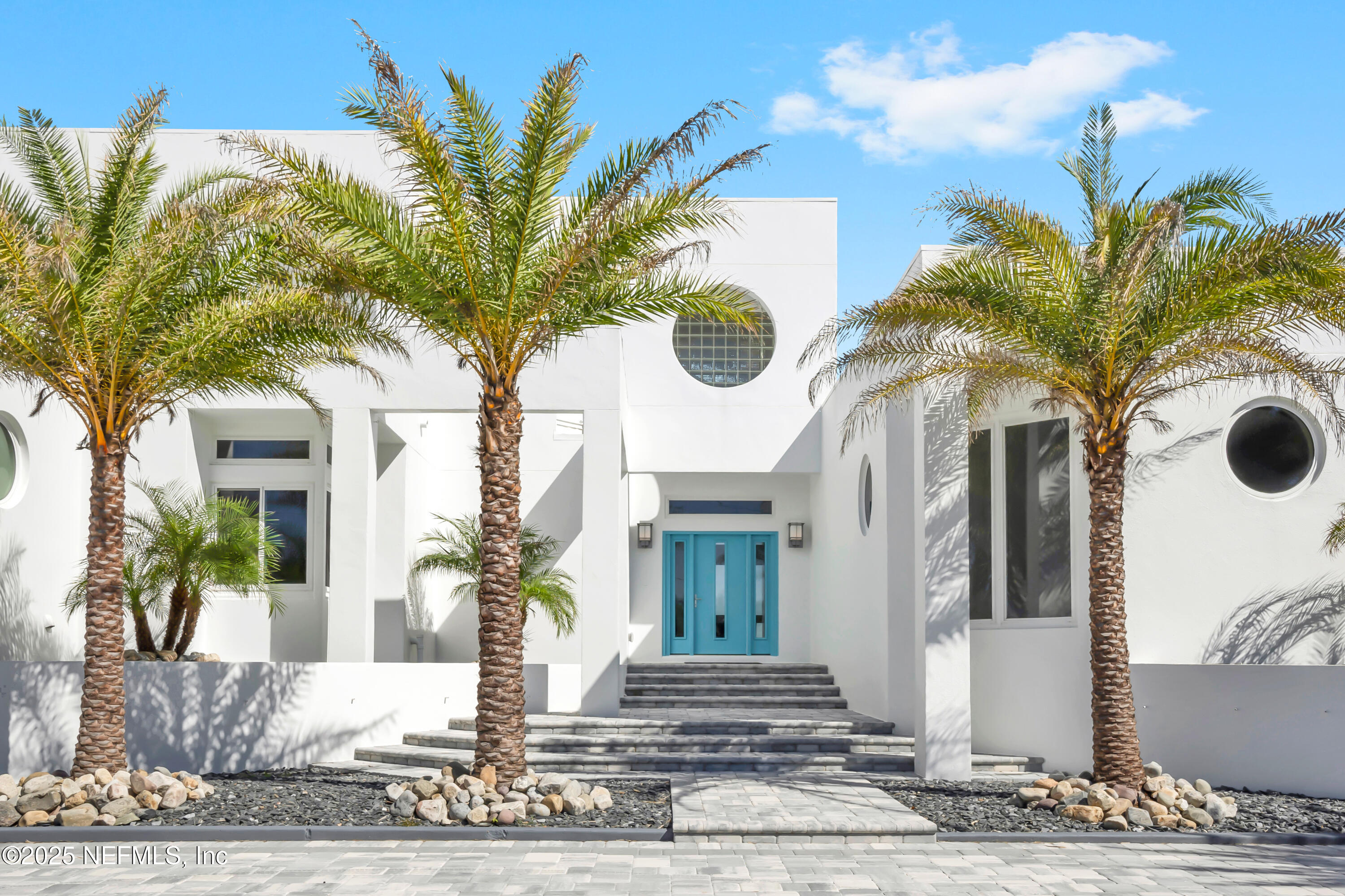 435 OCEAN SHORE Boulevard