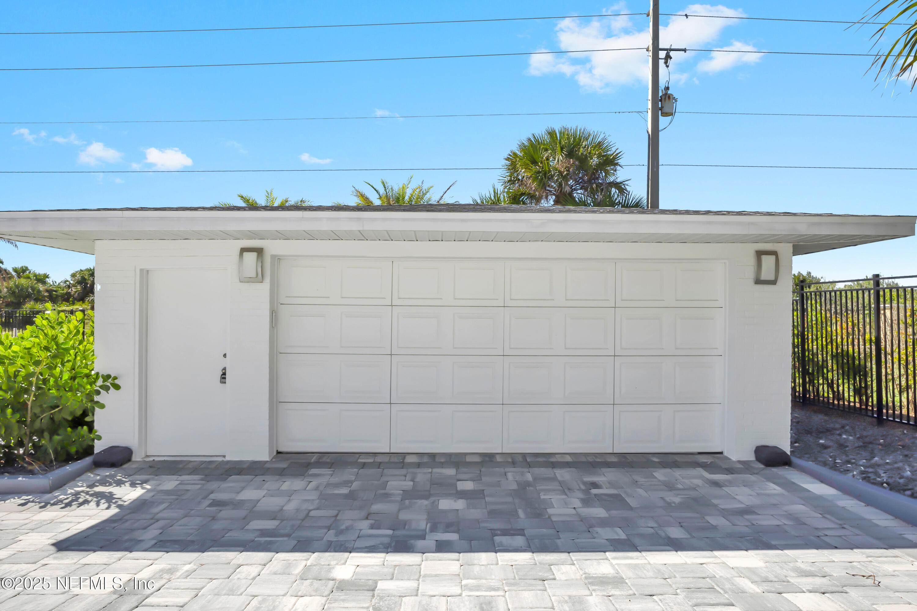 435 OCEAN SHORE Boulevard