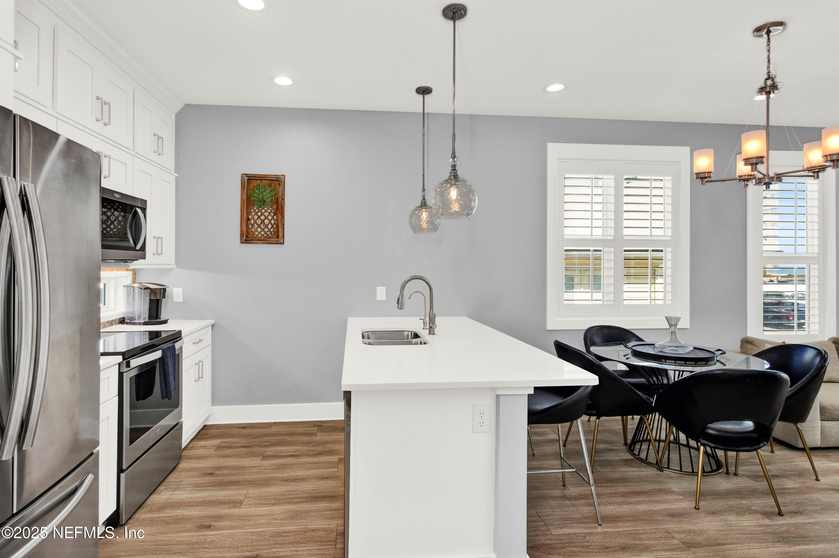 1306 1ST Street S