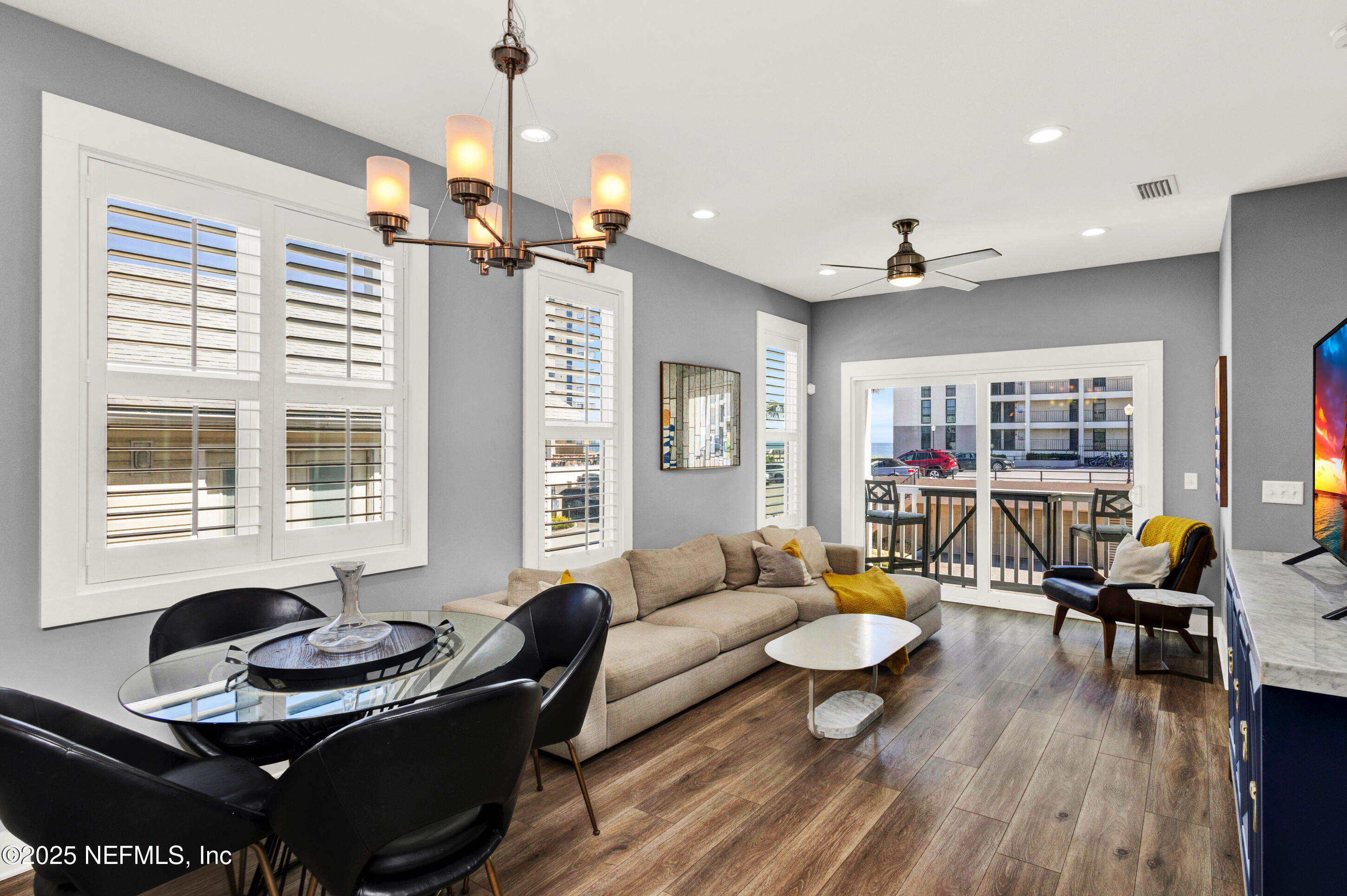 1306 1ST Street S