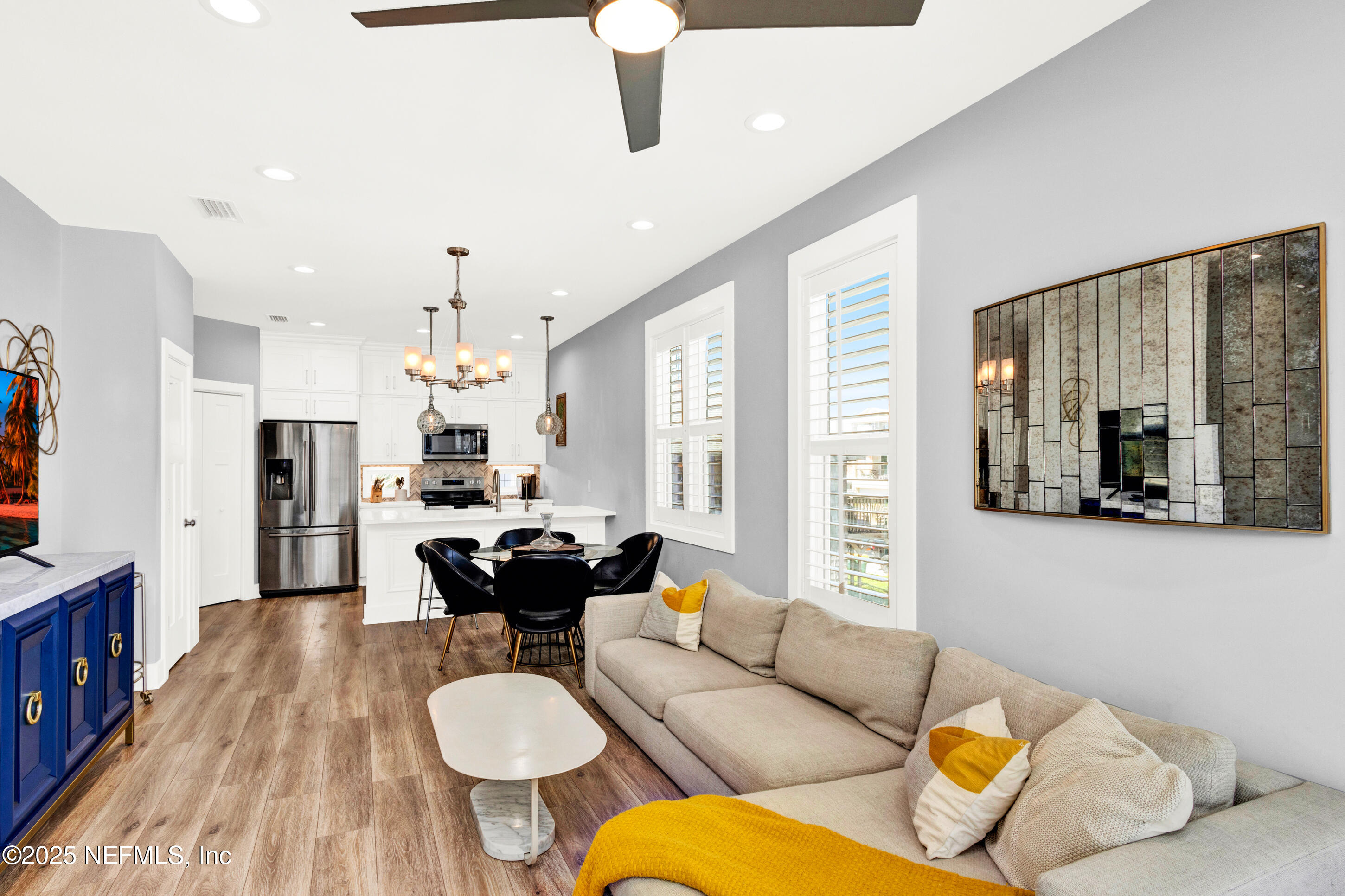 1306 1ST Street S