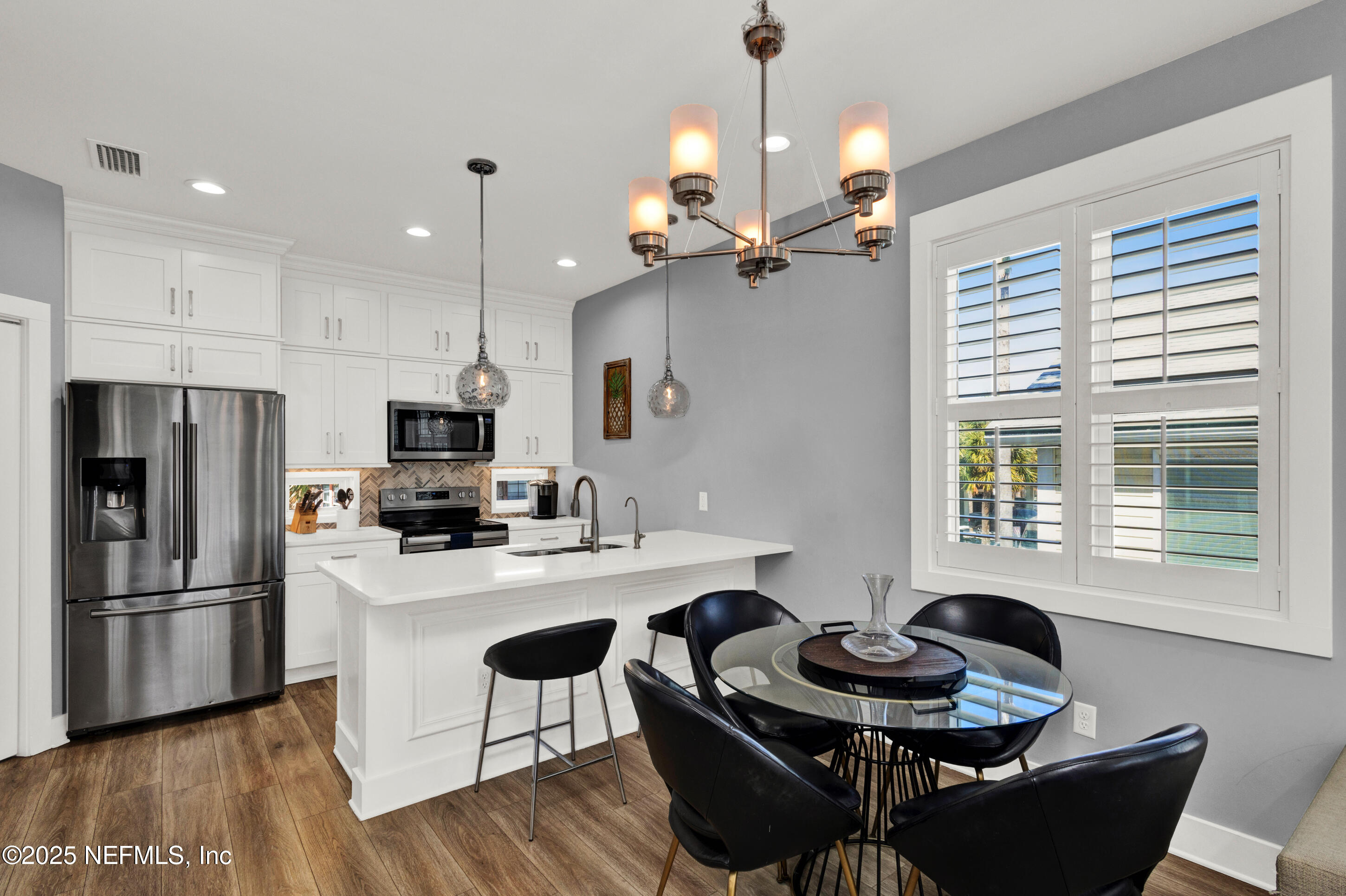 1306 1ST Street S
