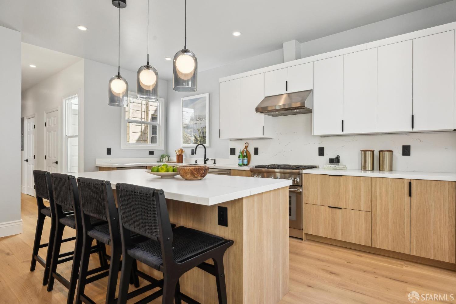 1029-1031 Jackson Street