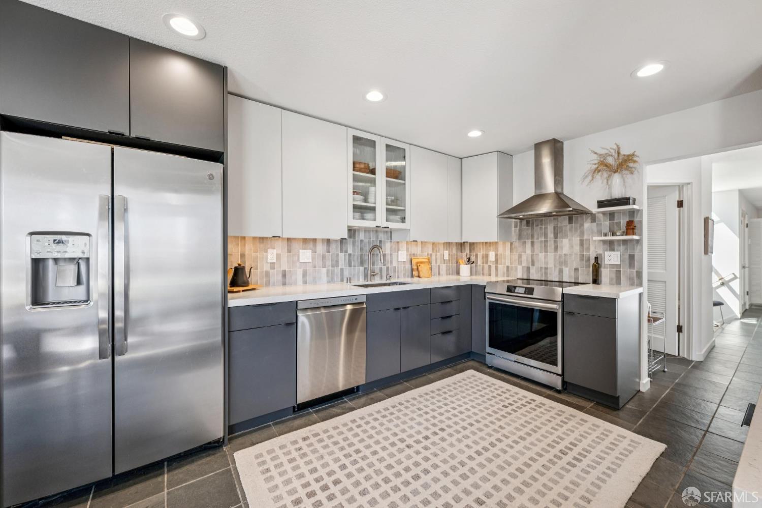 1901 Eddy Street # 3