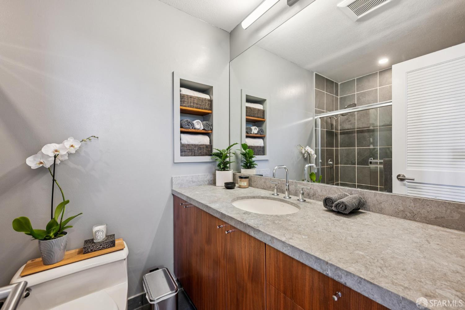 1901 Eddy Street # 3