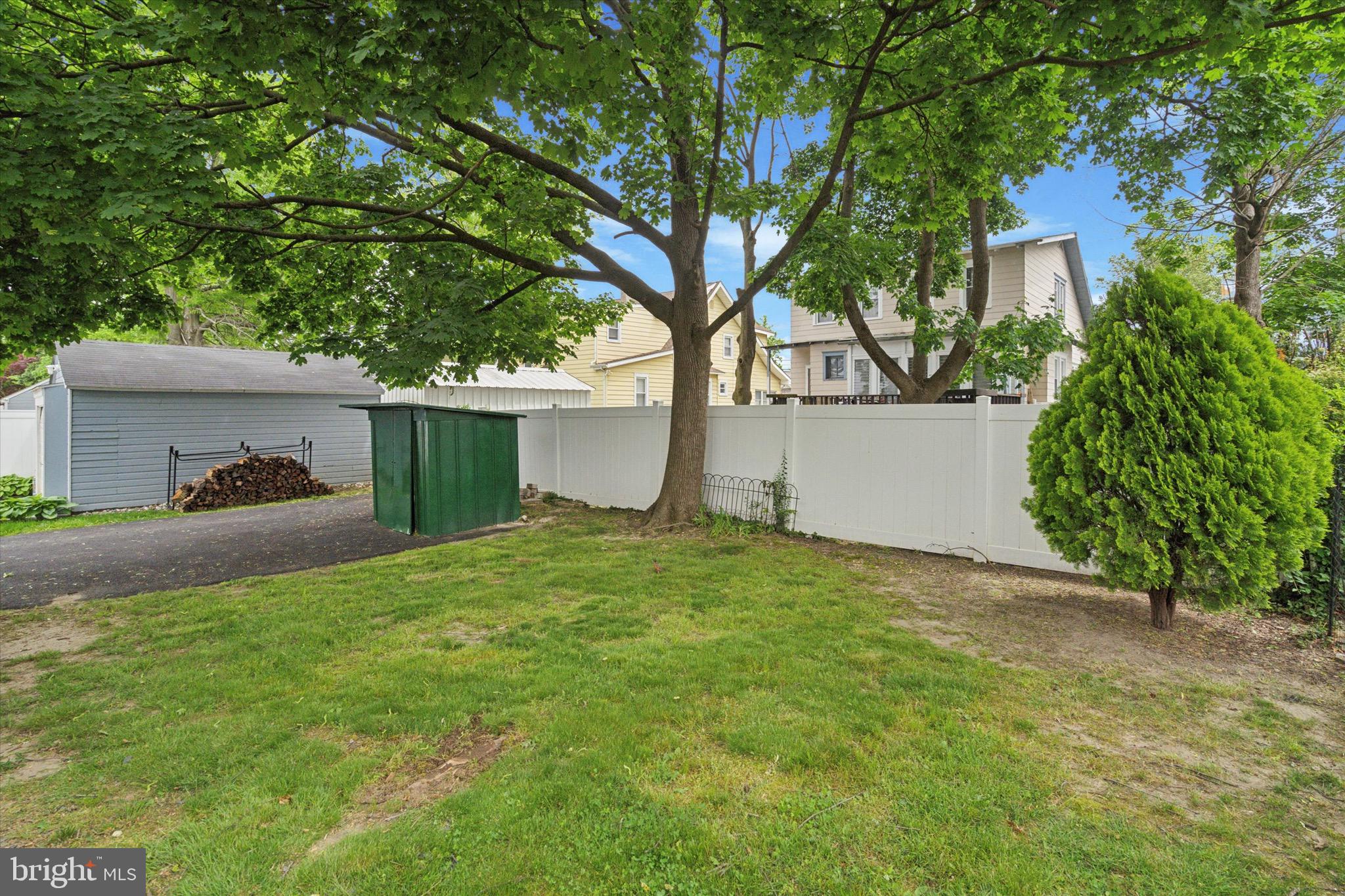 12 E COLLINGSWOOD AVENUE