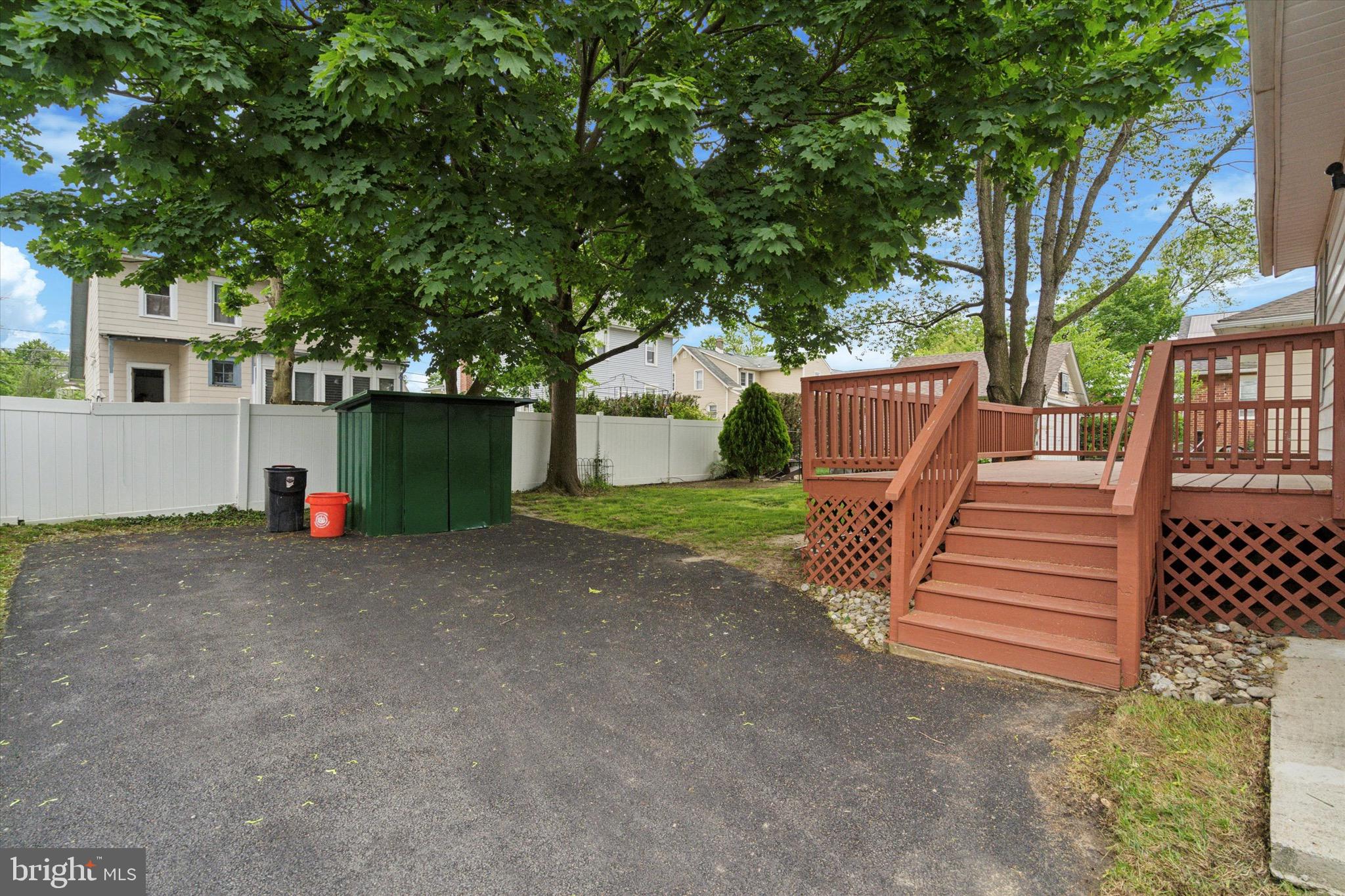 12 E COLLINGSWOOD AVENUE