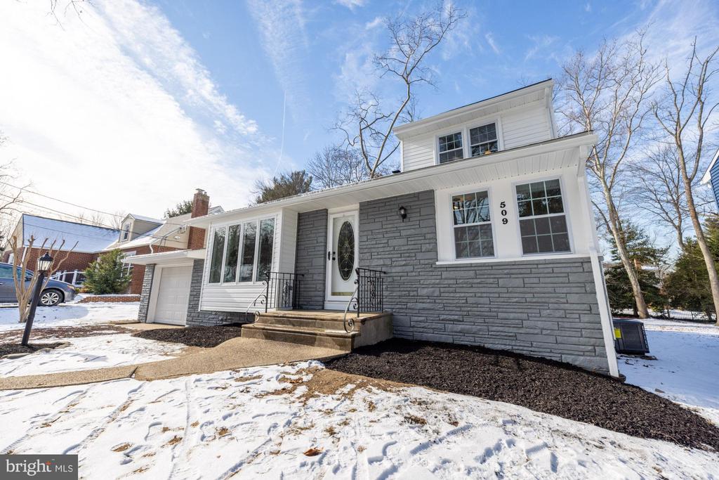 509 STRAWBRIDGE AVENUE