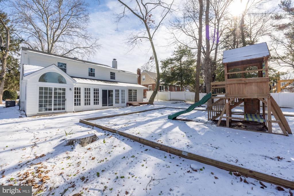 509 STRAWBRIDGE AVENUE