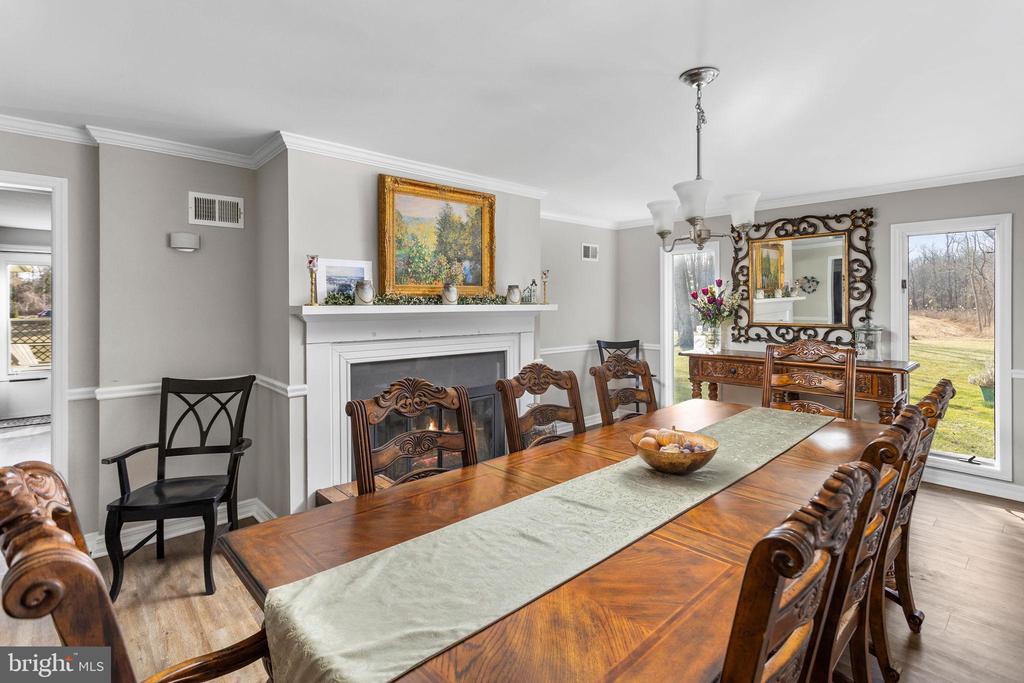 87 UNCLE PETES ROAD