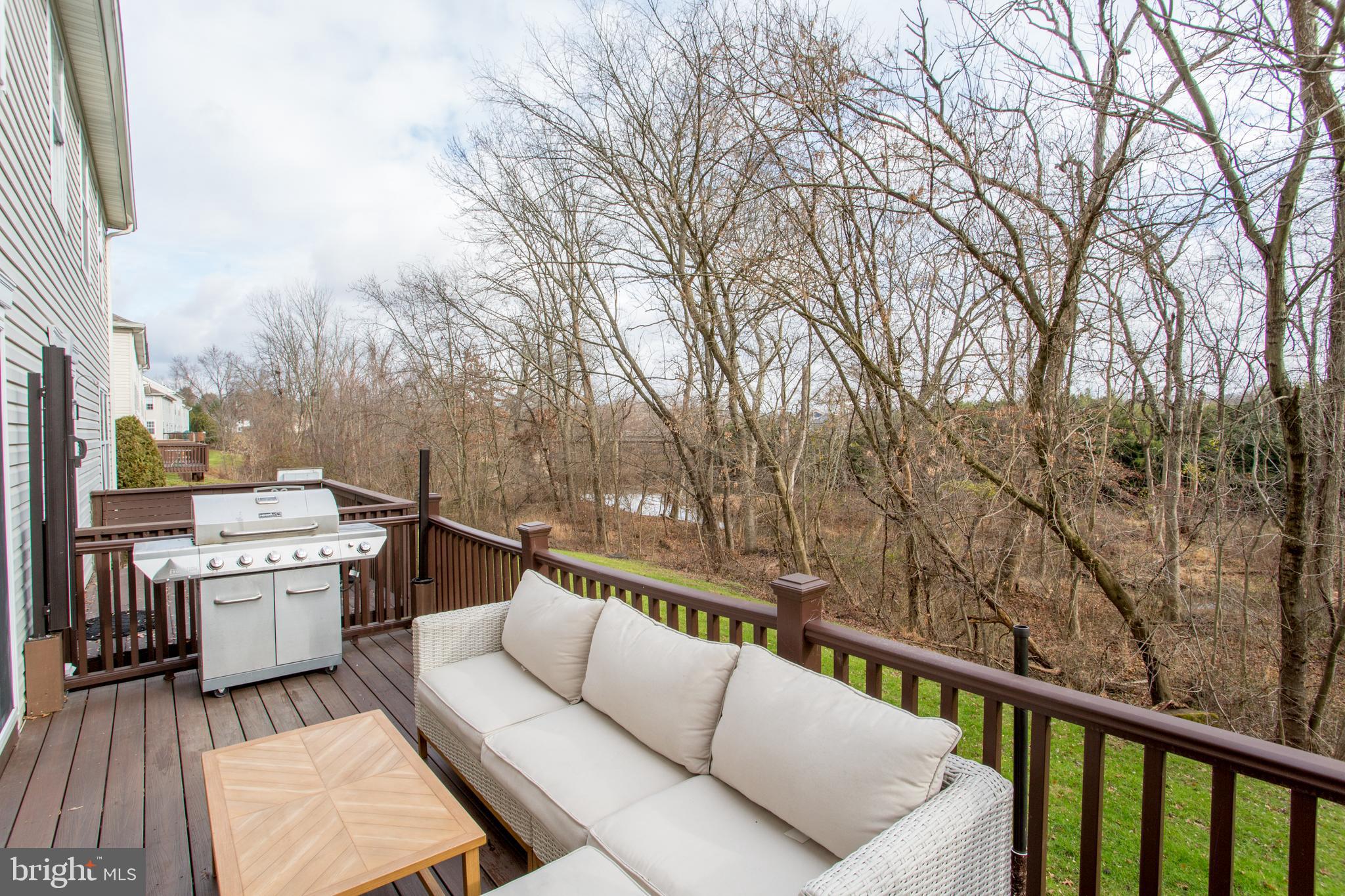 2014 CREEKSIDE COURT 33