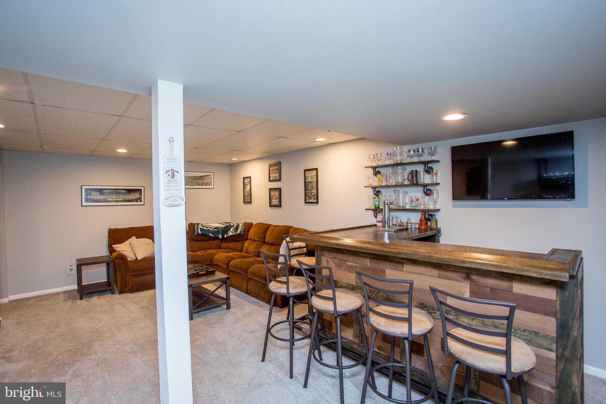 2014 CREEKSIDE COURT 33