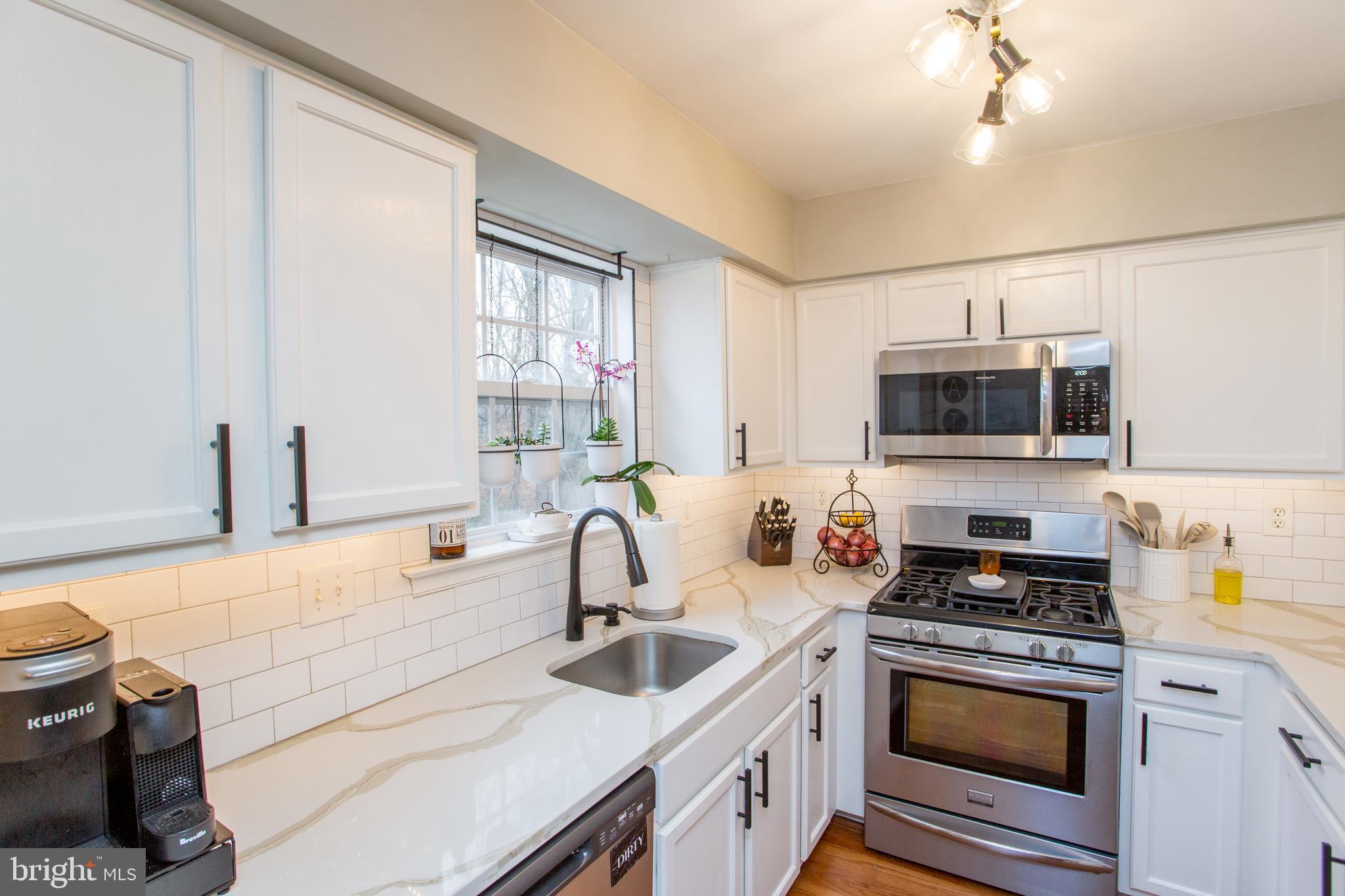 2014 CREEKSIDE COURT 33