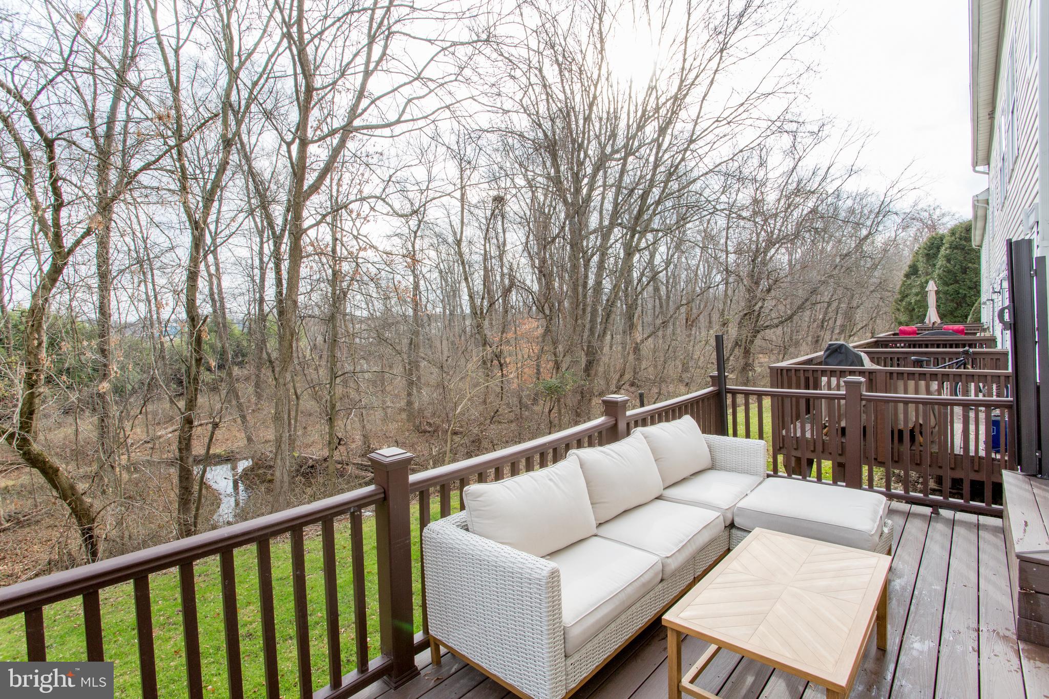 2014 CREEKSIDE COURT 33