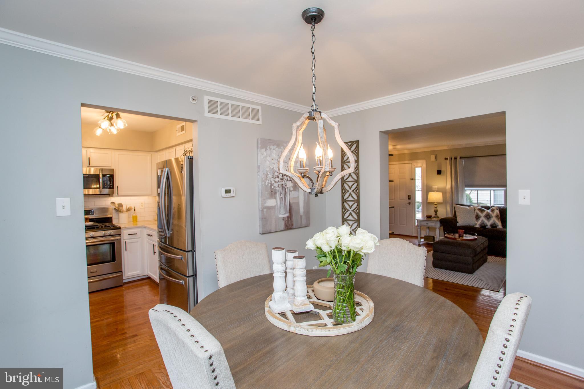 2014 CREEKSIDE COURT 33