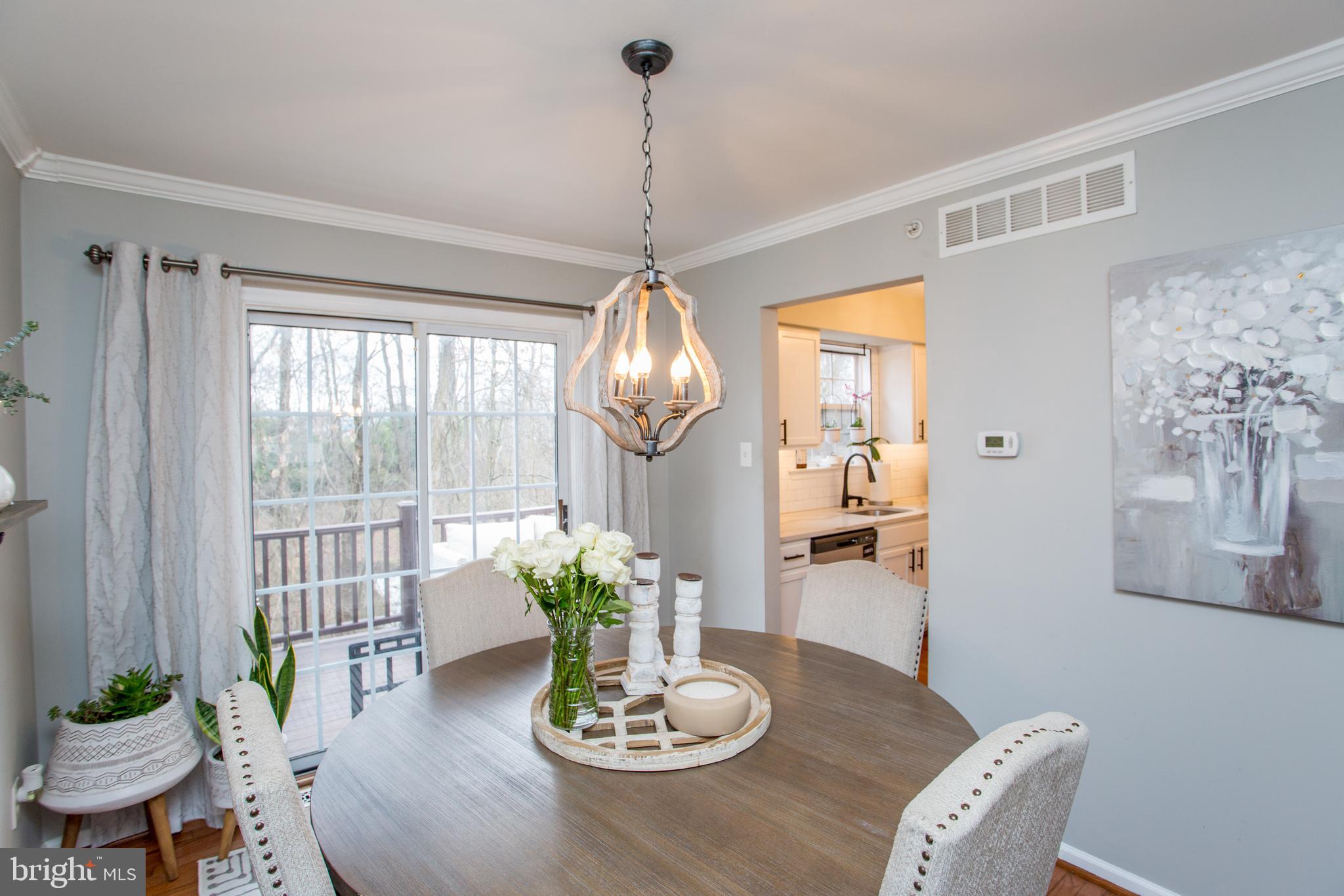 2014 CREEKSIDE COURT 33