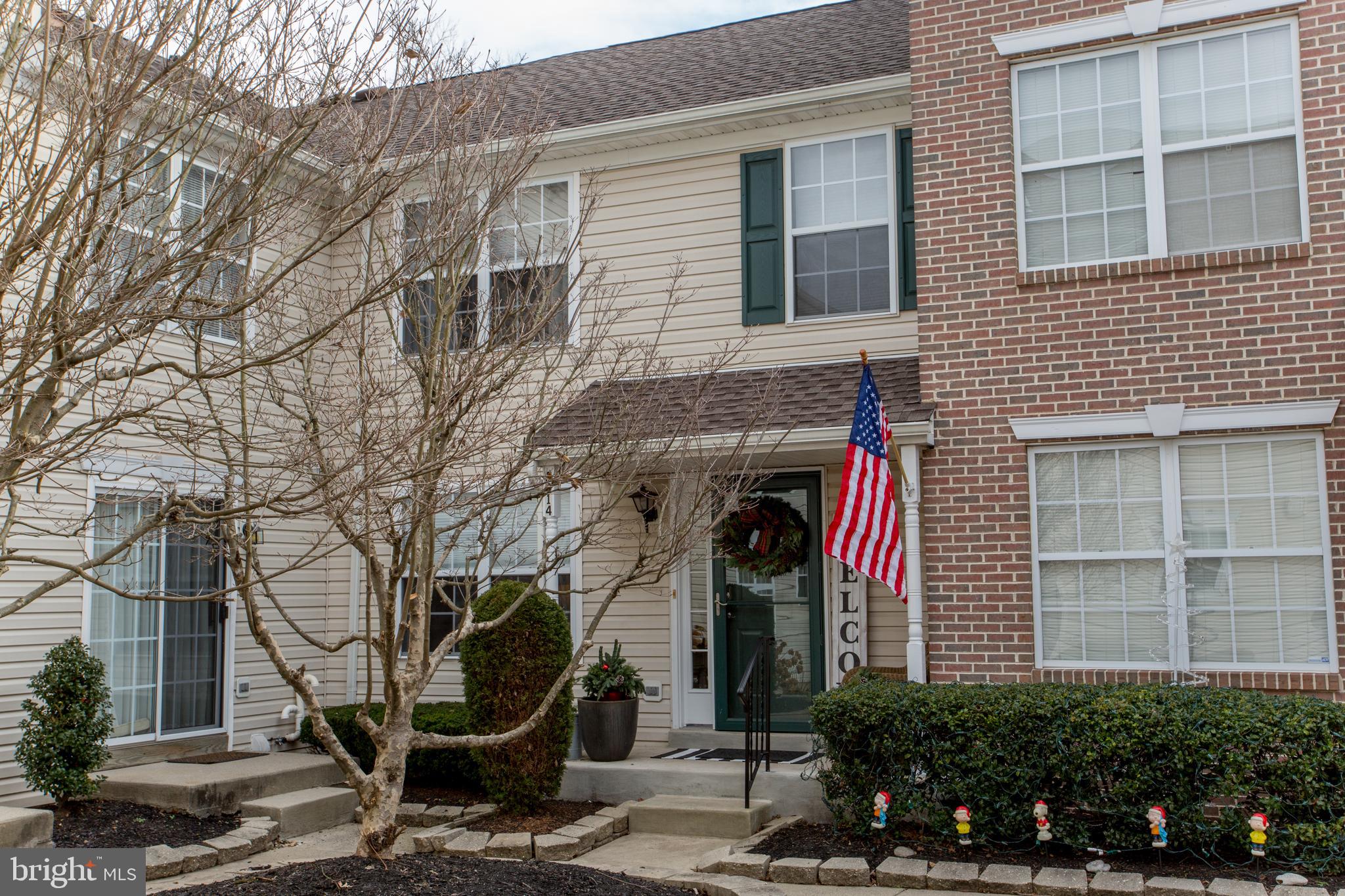 2014 CREEKSIDE COURT 33