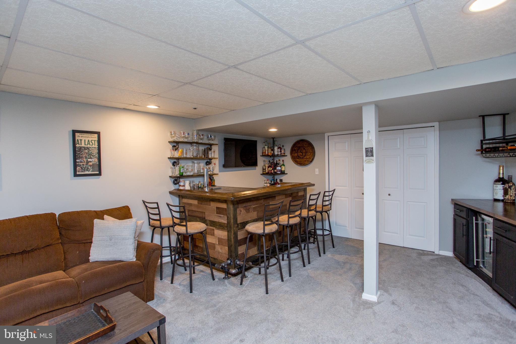 2014 CREEKSIDE COURT 33
