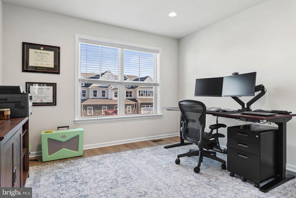 10 SPRING MILL ROAD