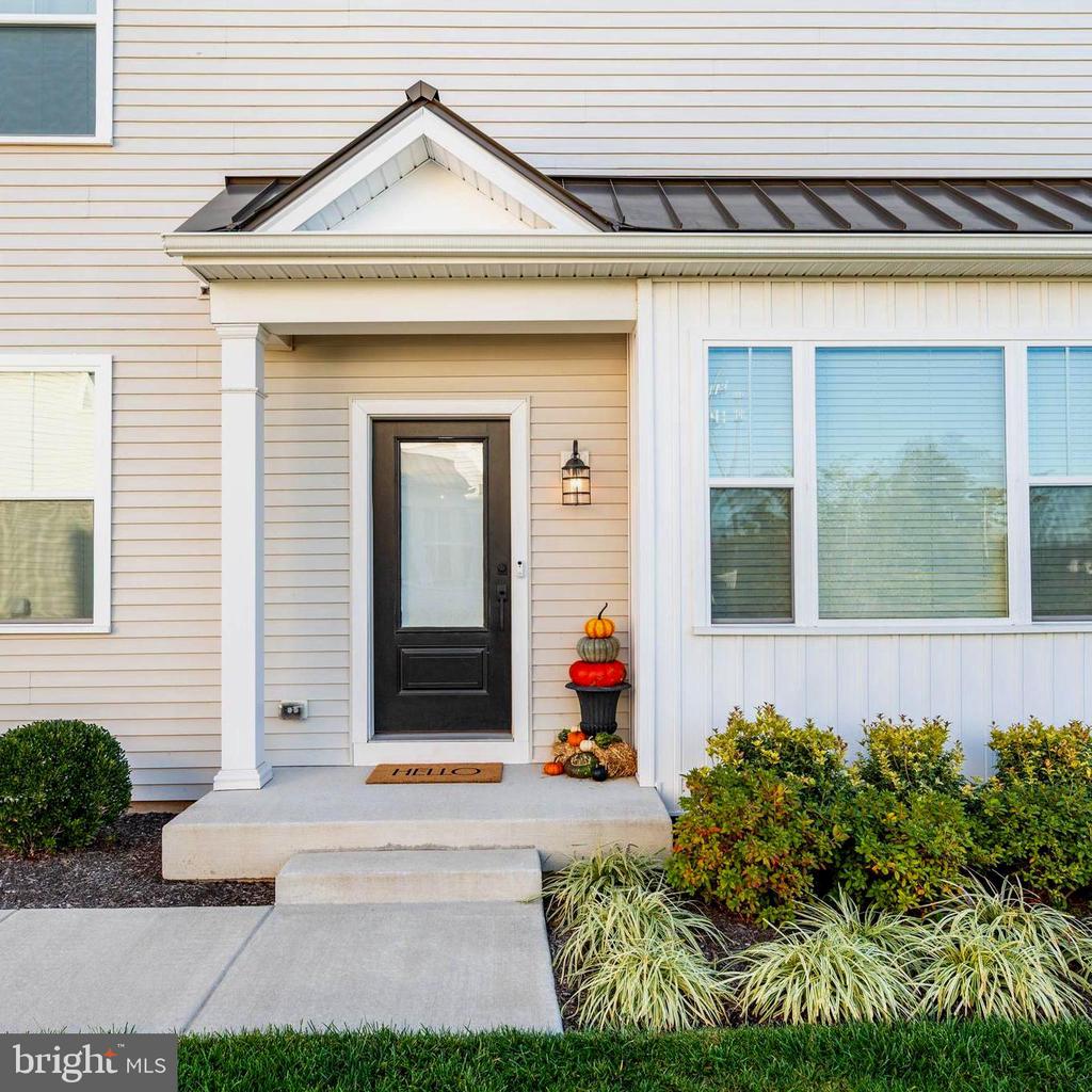 10 SPRING MILL ROAD