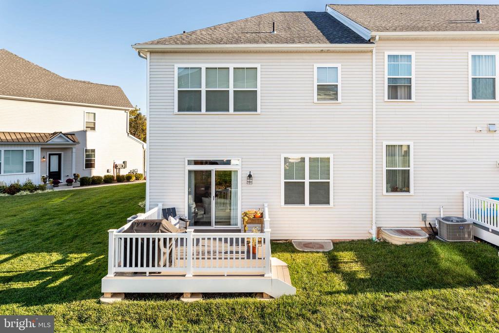 10 SPRING MILL ROAD