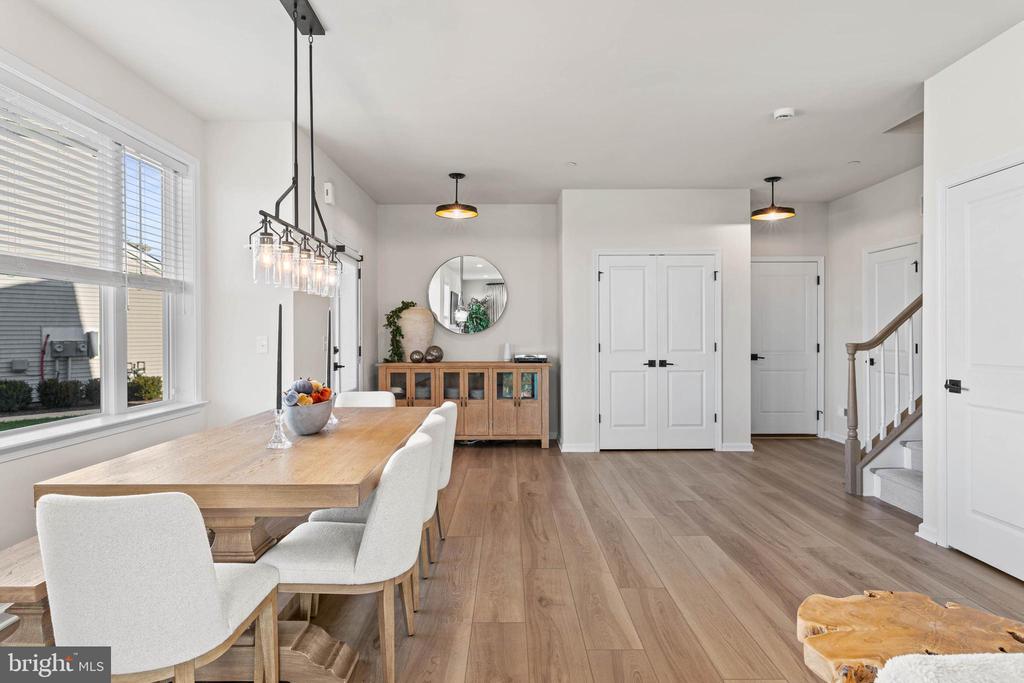 10 SPRING MILL ROAD