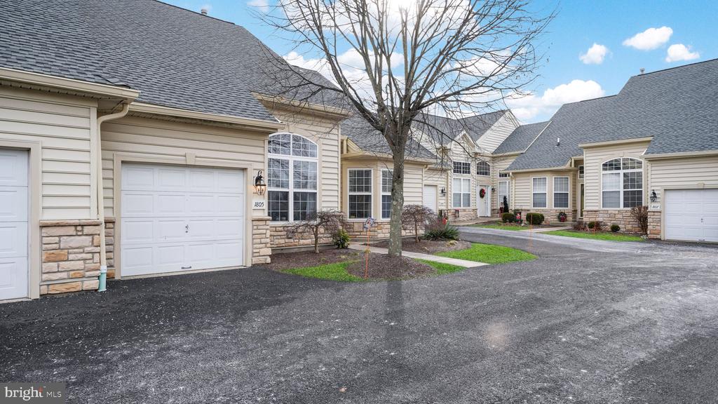 1805 REGENCY COURT 146