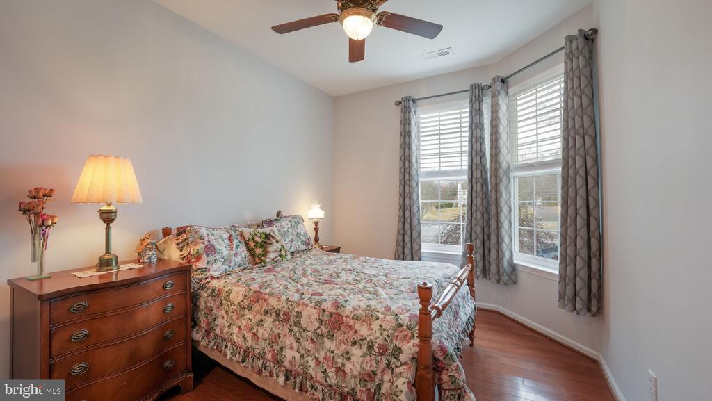 1805 REGENCY COURT 146