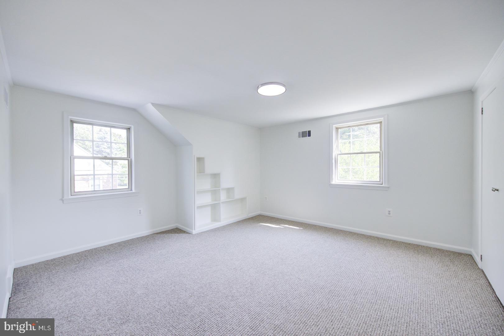 398 MCMULL DRIVE