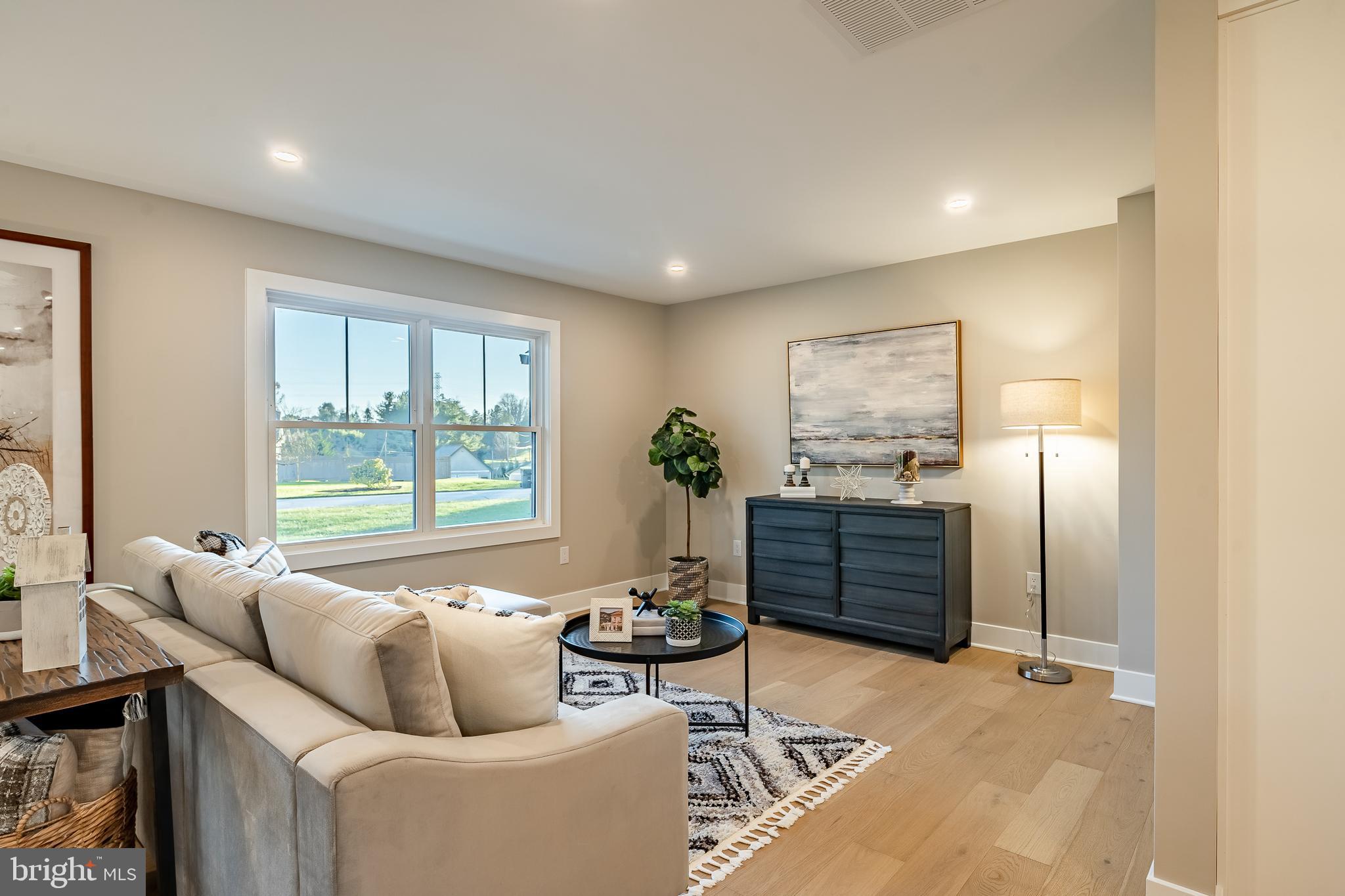 1104 TIMBERLAND DRIVE