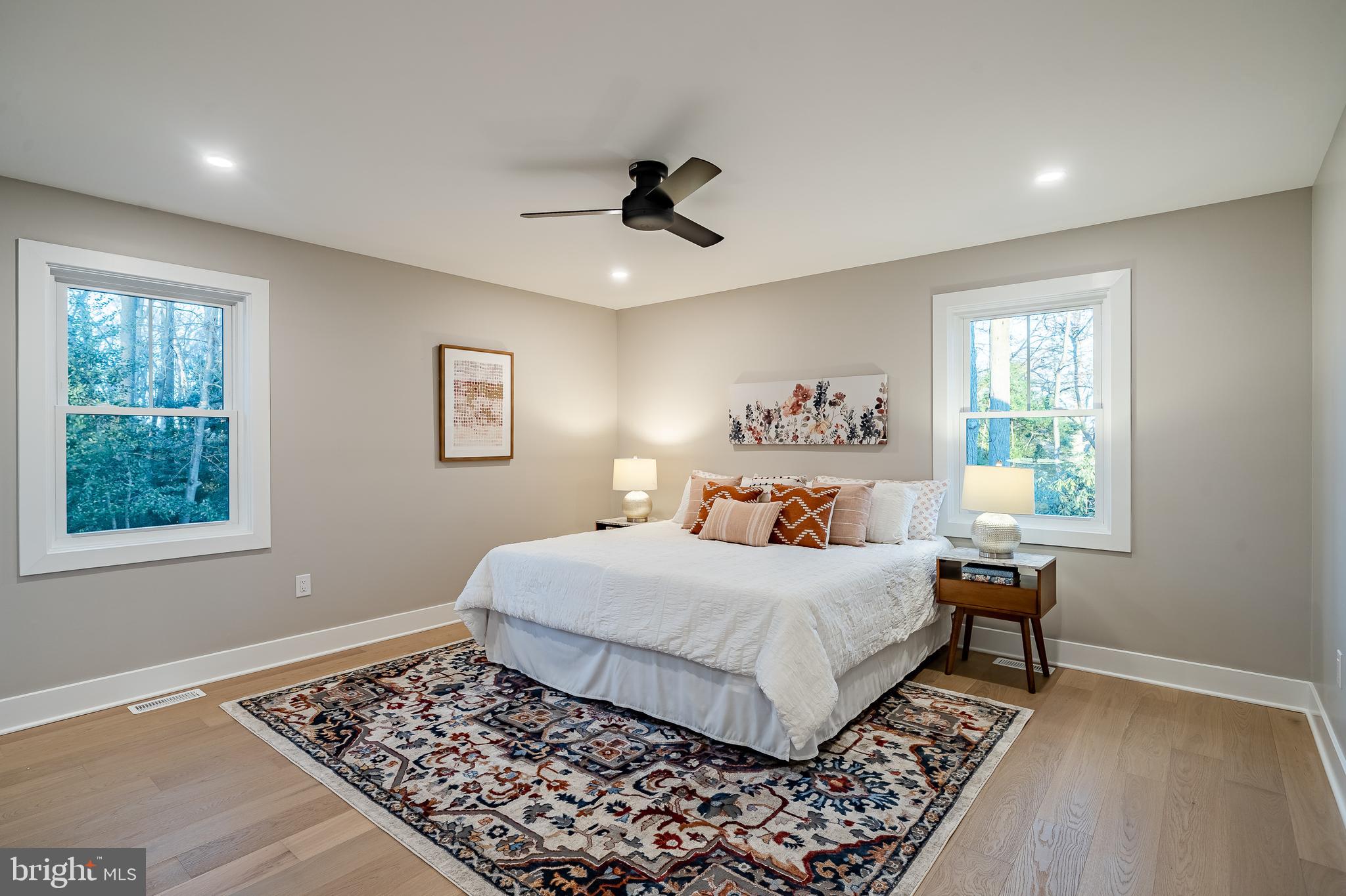 1104 TIMBERLAND DRIVE