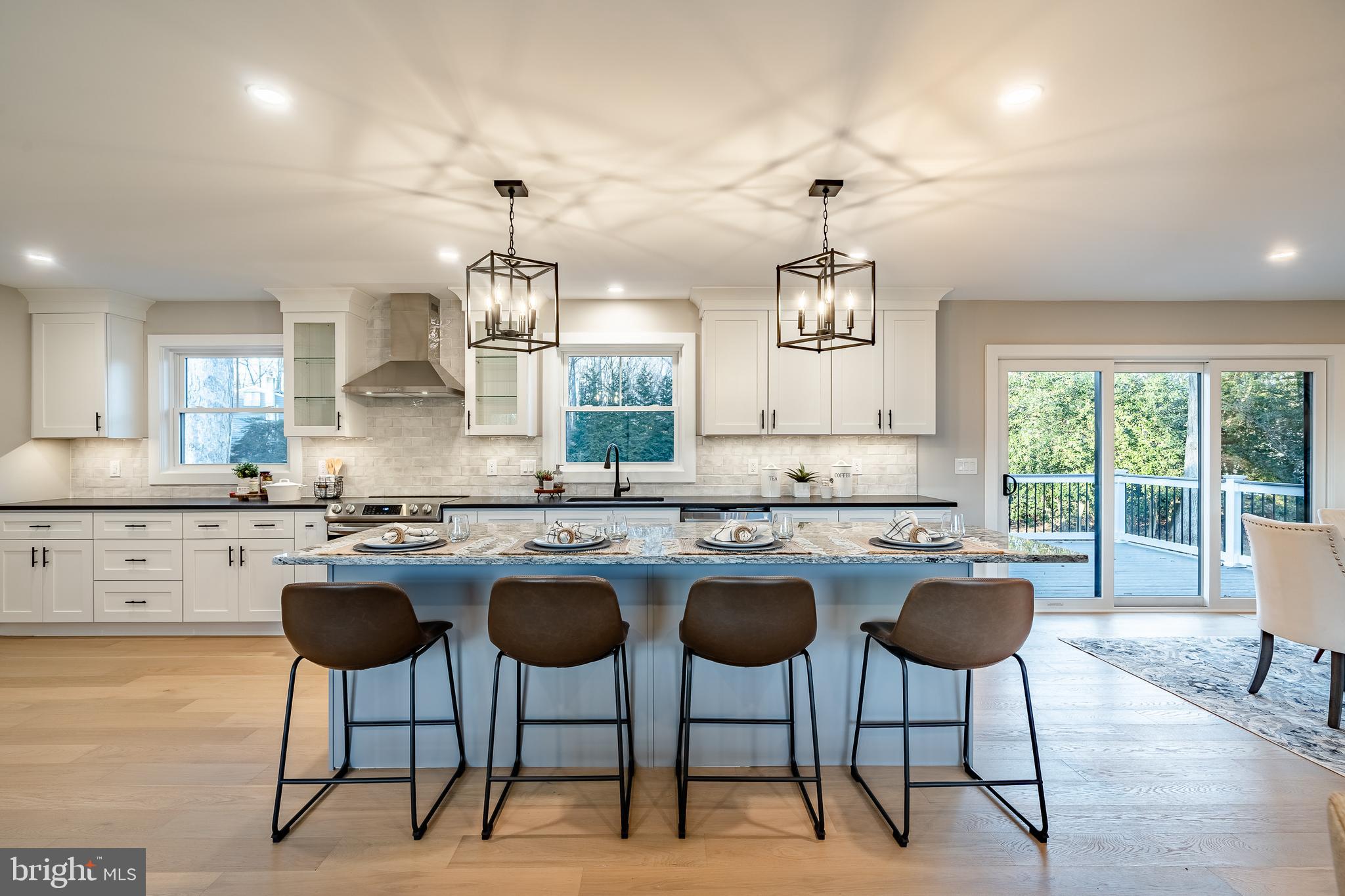 1104 TIMBERLAND DRIVE
