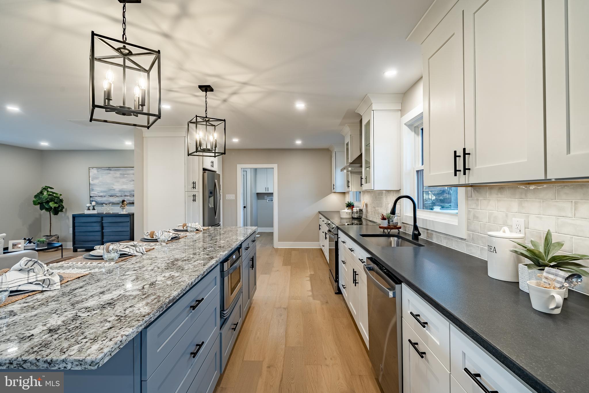 1104 TIMBERLAND DRIVE