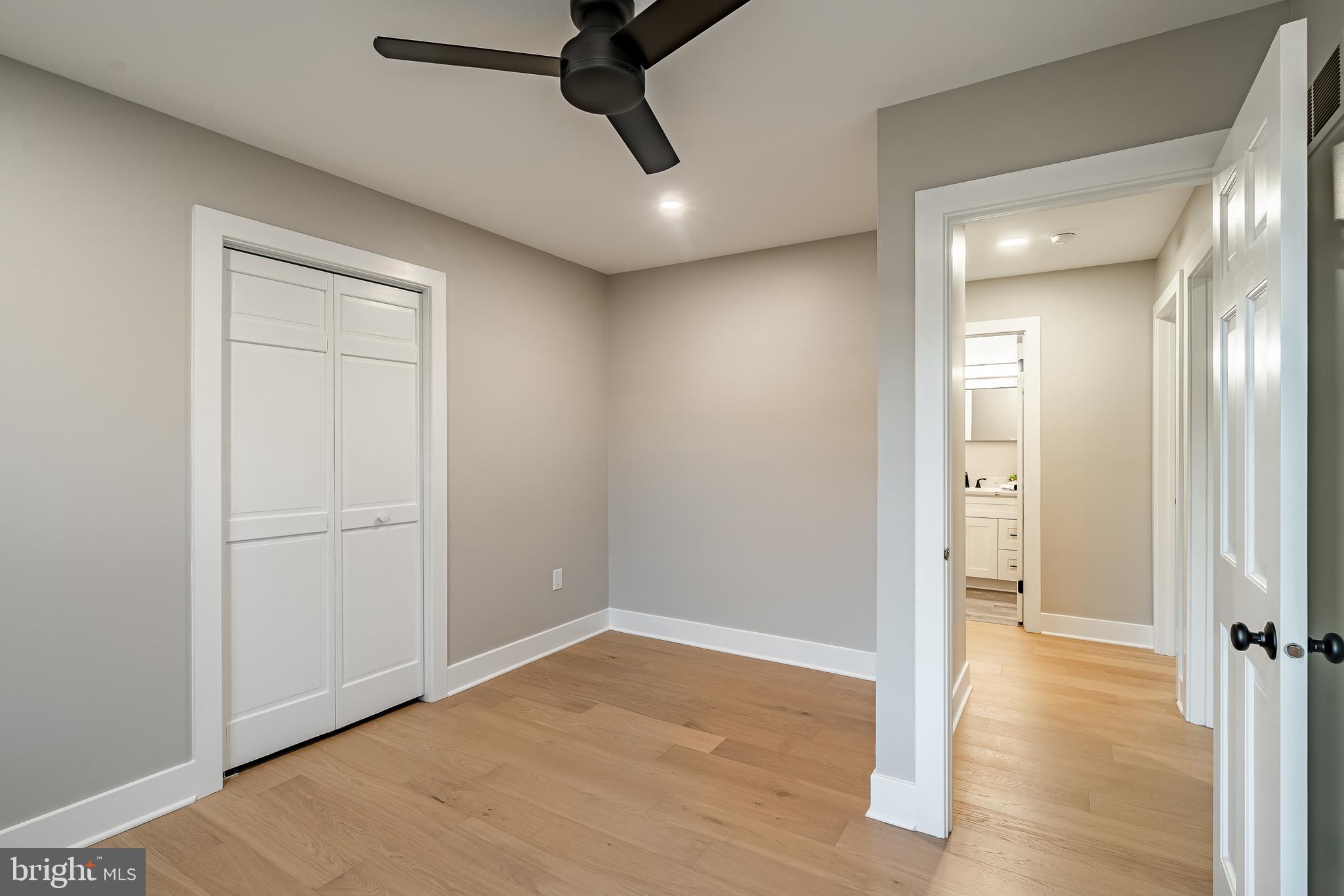 1104 TIMBERLAND DRIVE