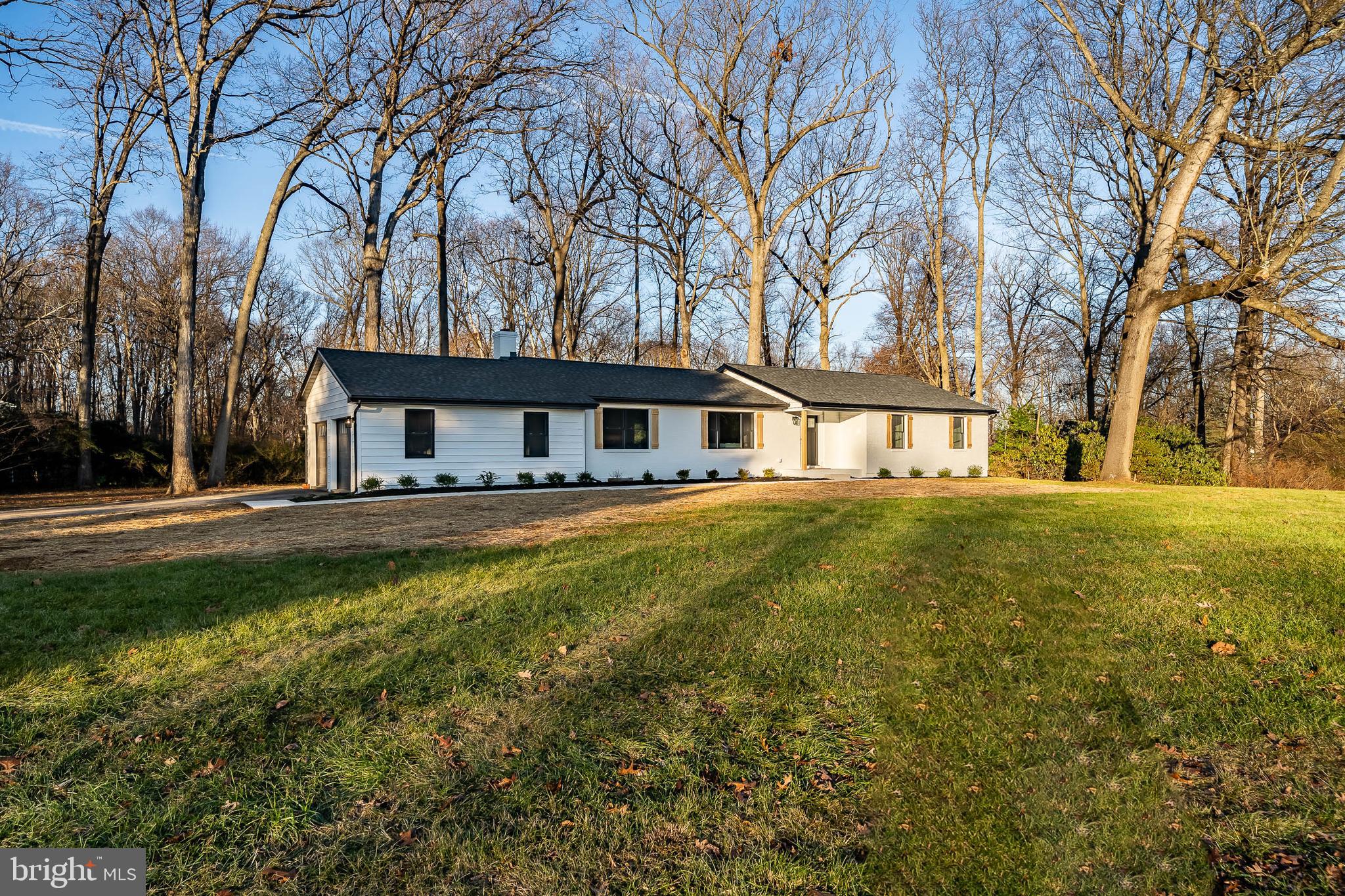 1104 TIMBERLAND DRIVE