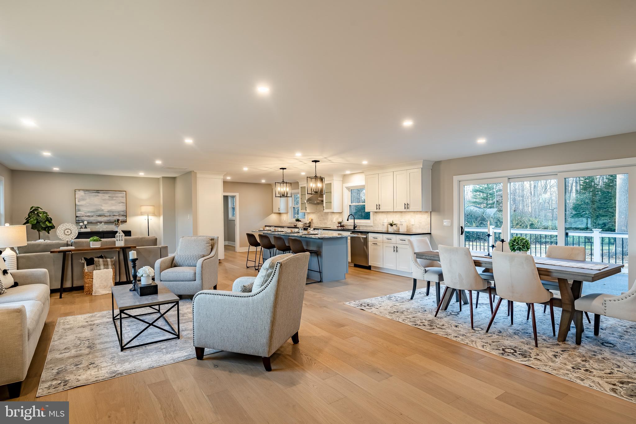 1104 TIMBERLAND DRIVE