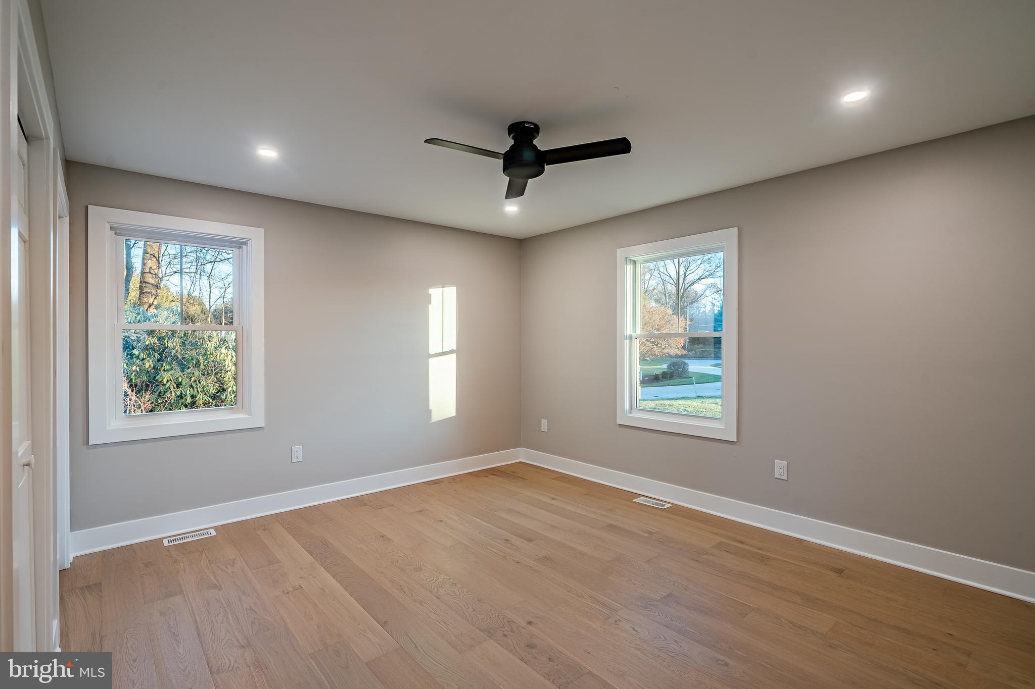 1104 TIMBERLAND DRIVE