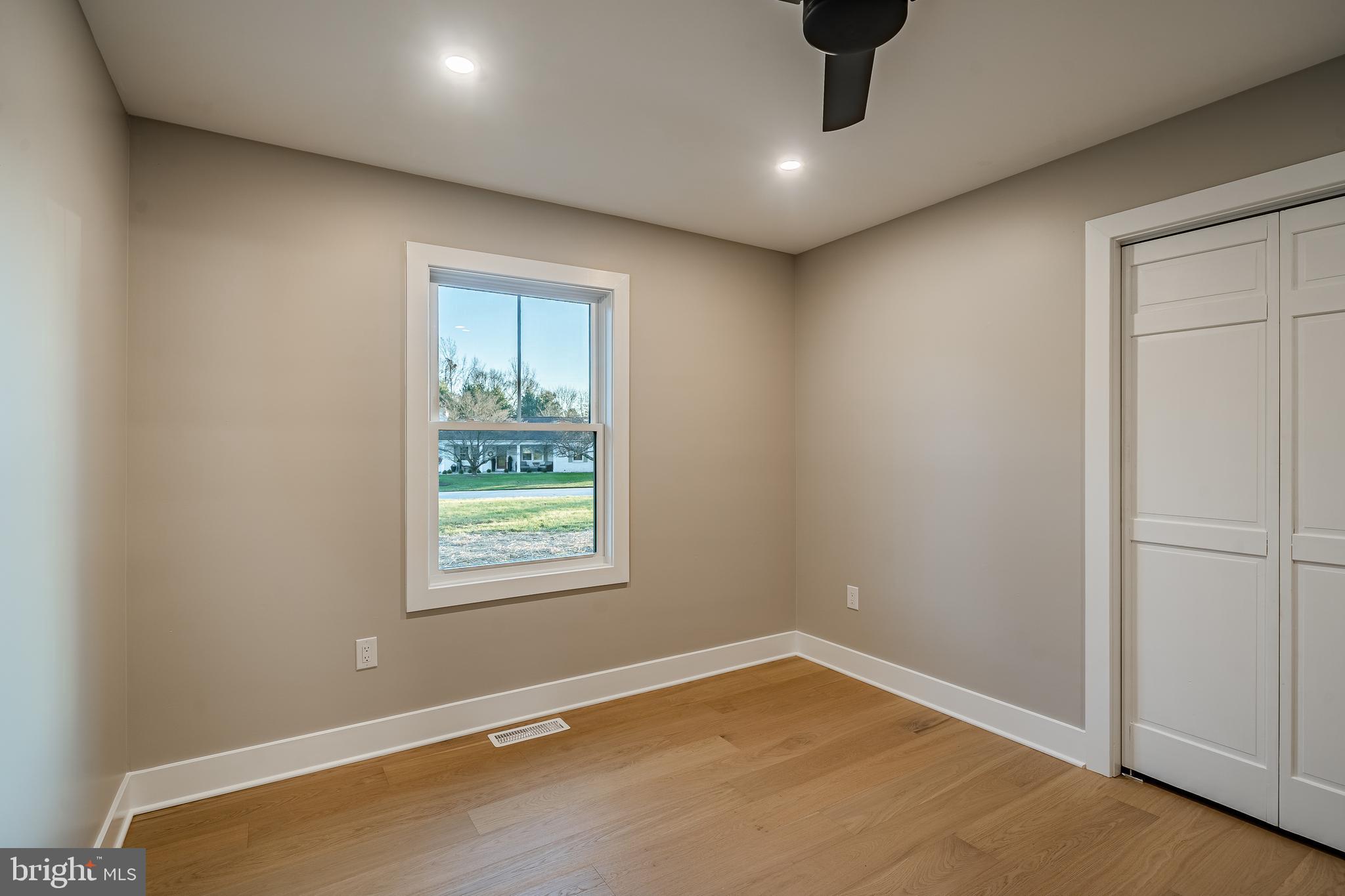 1104 TIMBERLAND DRIVE