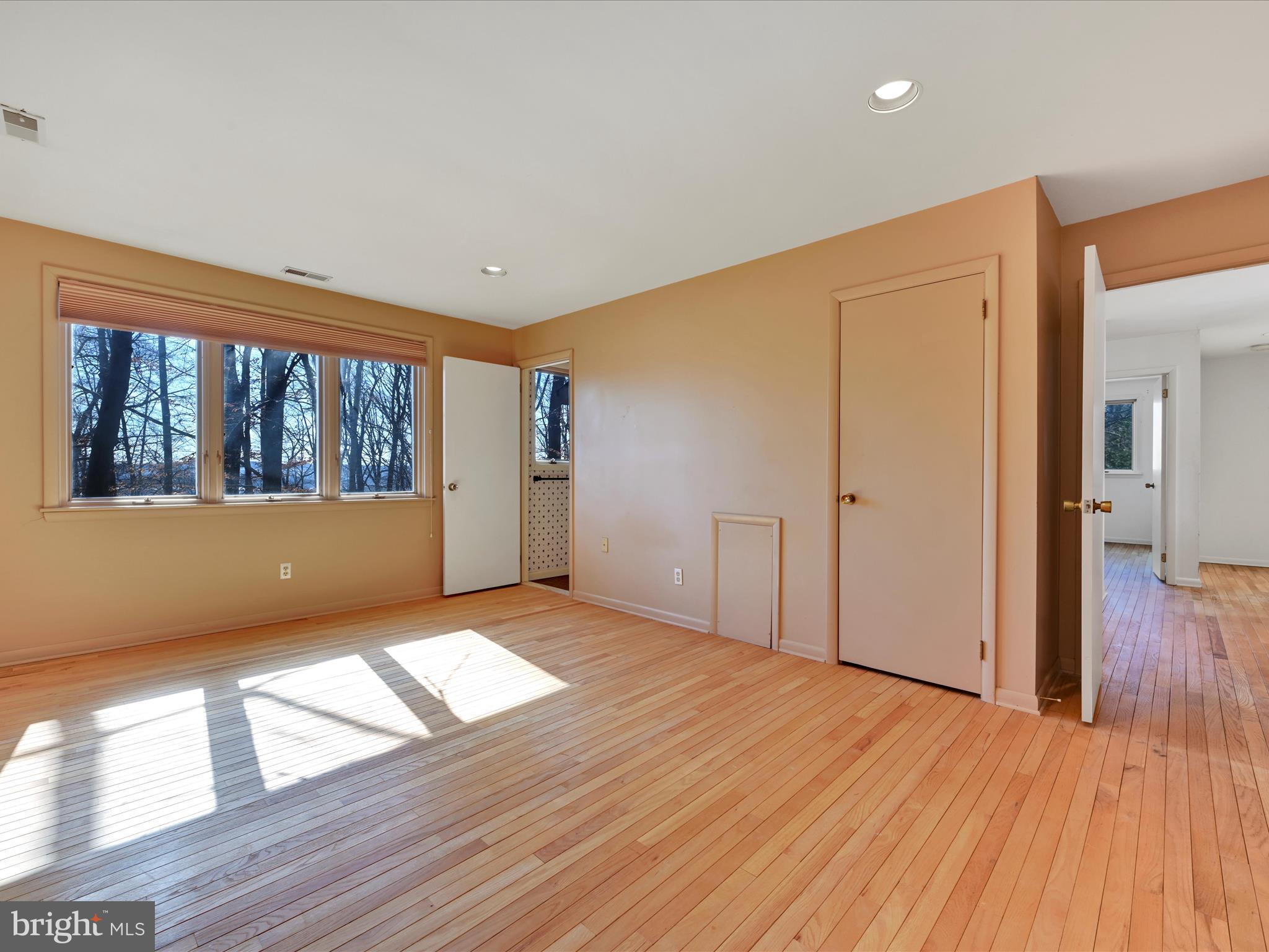 566 WHITFORD HILLS ROAD