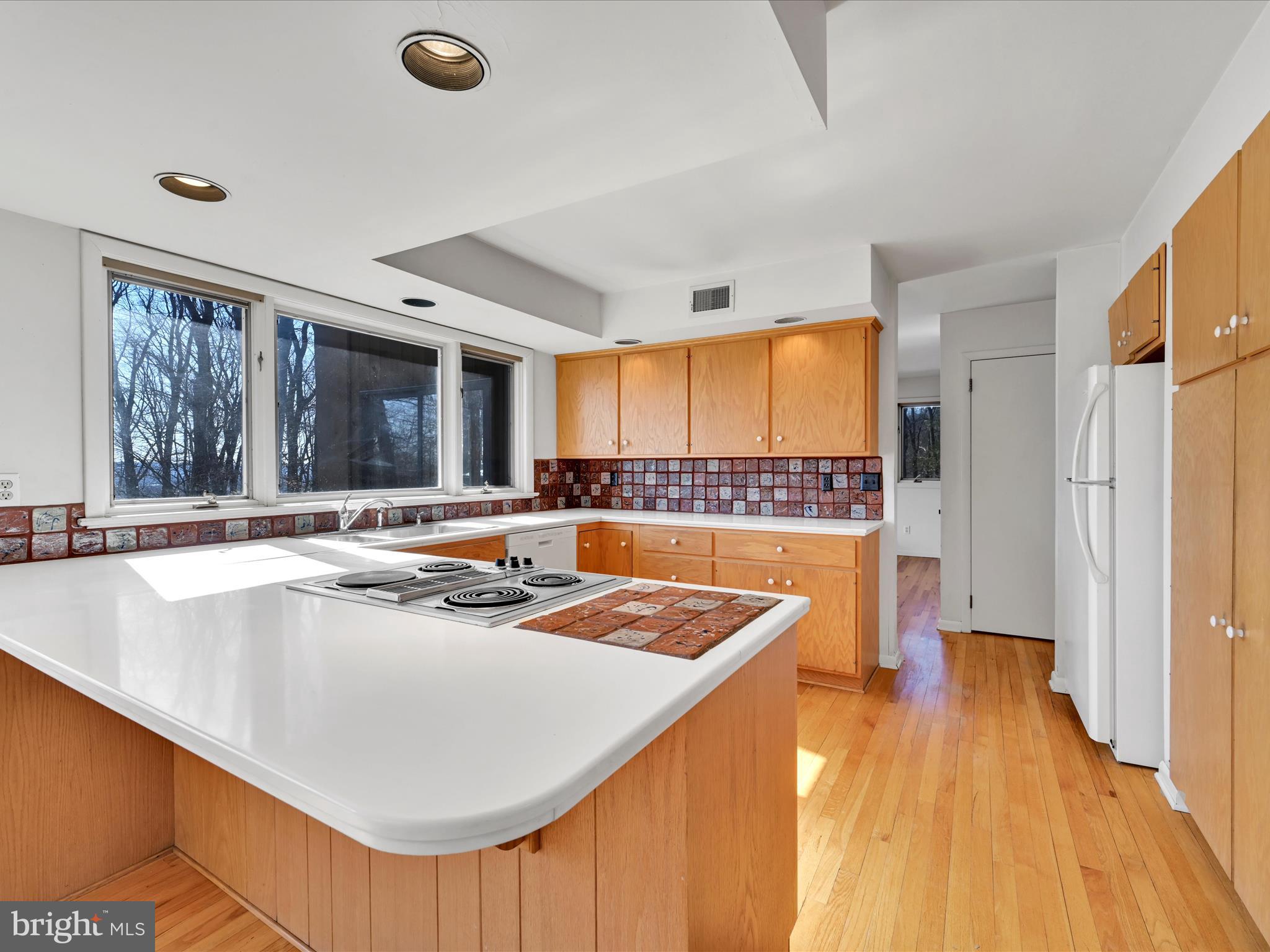 566 WHITFORD HILLS ROAD