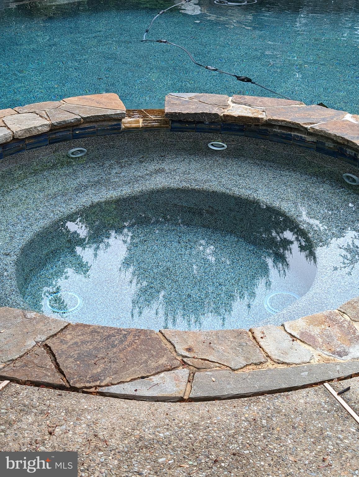 16 FETTERS MILL DRIVE