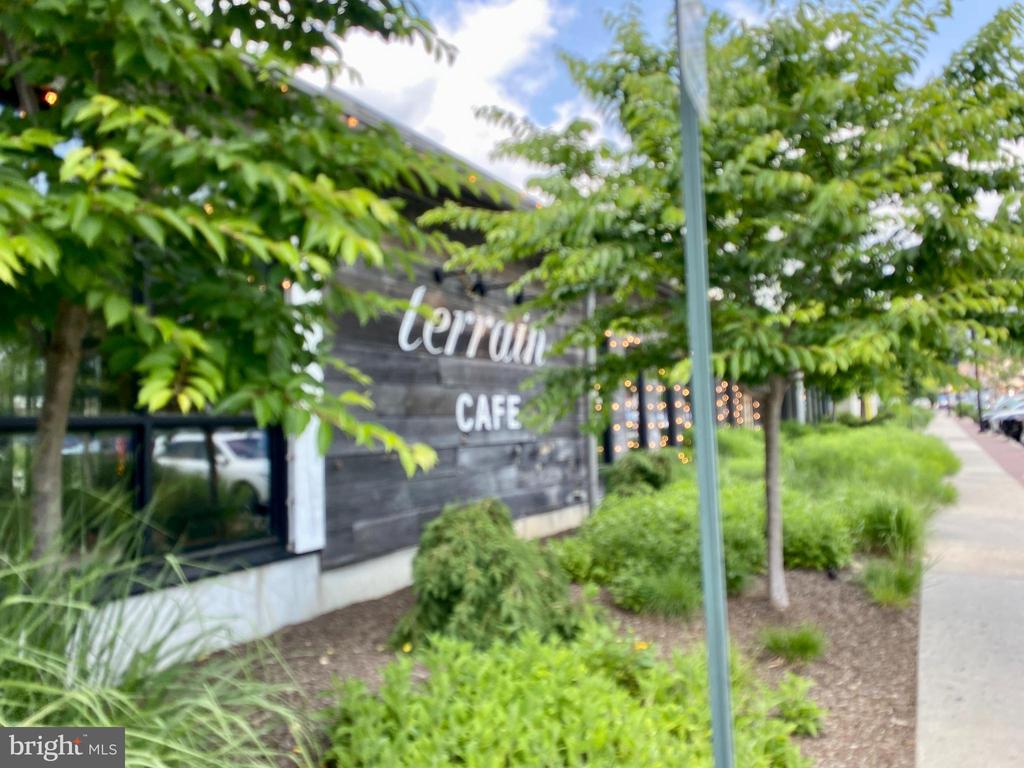 301 S VALLEY FORGE ROAD 3