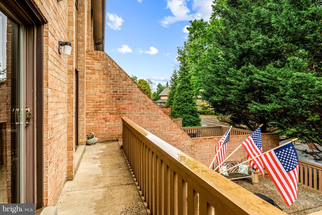 352 PAOLI WOODS DRIVE
