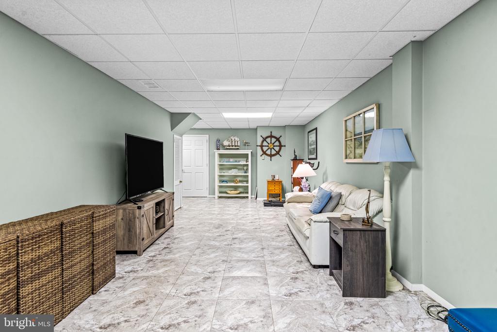 352 PAOLI WOODS DRIVE