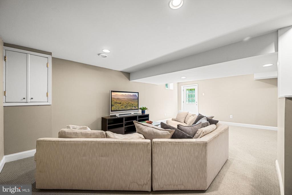 1021 BEAUMONT ROAD