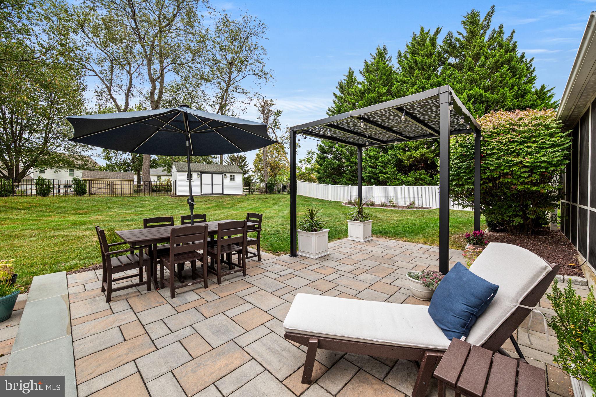 1230 N ASHBROOKE DRIVE