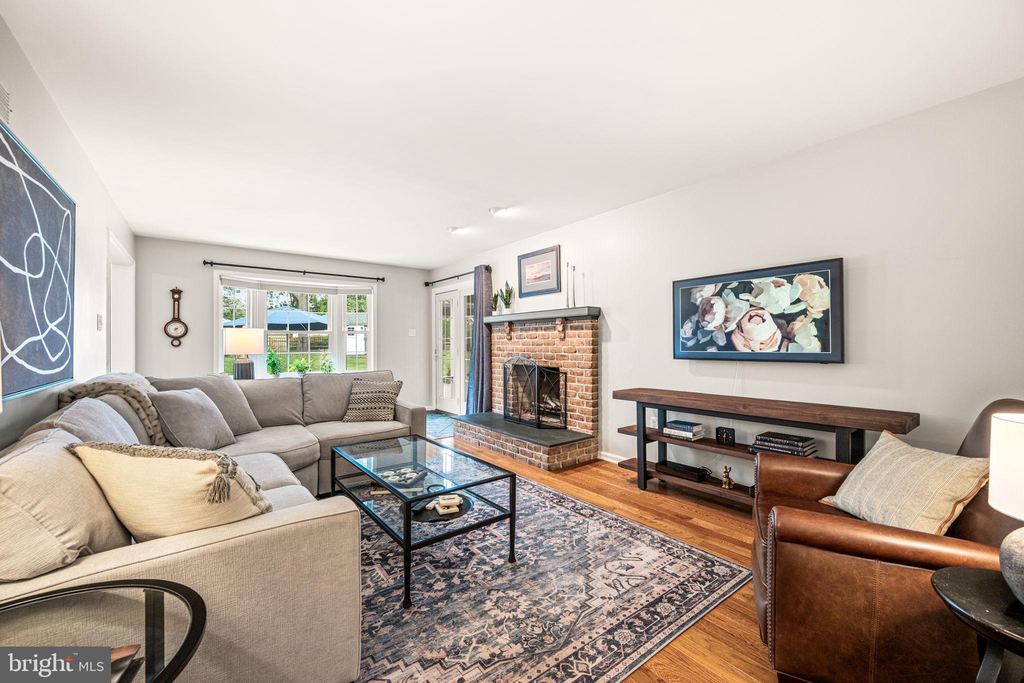 1230 N ASHBROOKE DRIVE